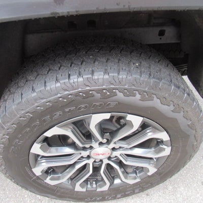 2025 GMC Canyon Denali