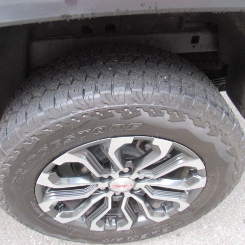 2025 GMC Canyon Denali