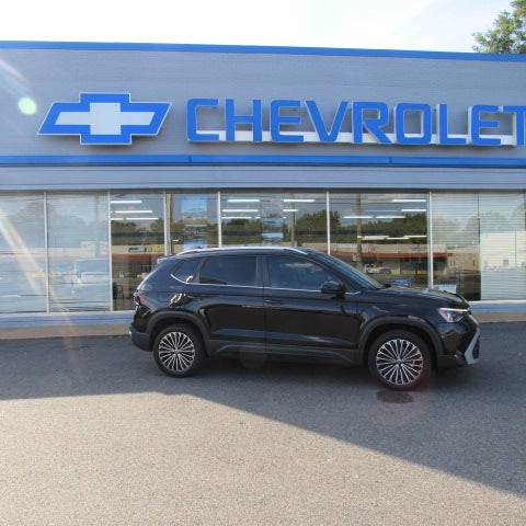 2025 Volkswagen Taos SE