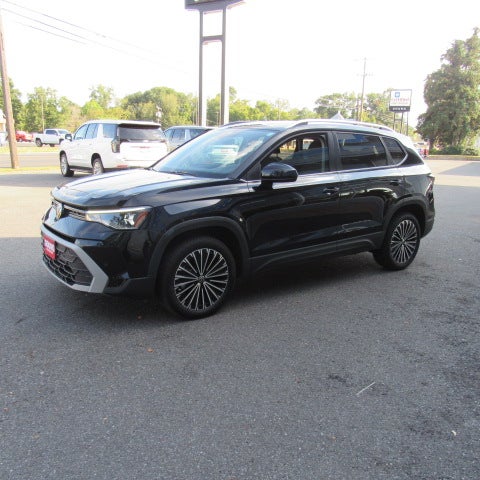 2025 Volkswagen Taos SE